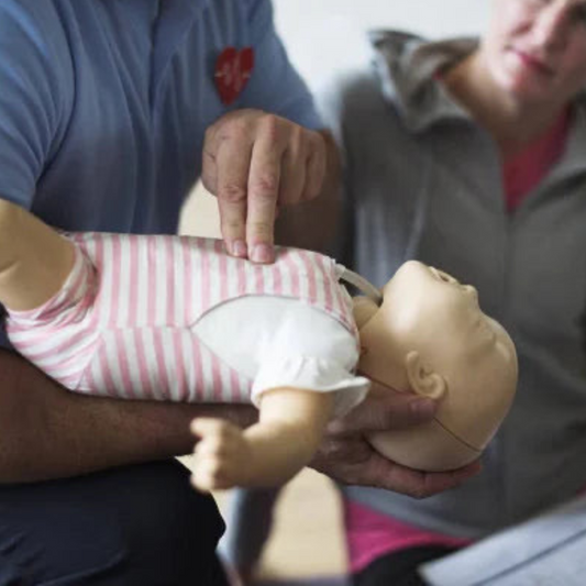 Formation - Secourisme pédiatrique : apprendre les gestes de premiers secours adaptés aux bébés et aux enfants